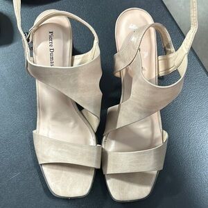 Pierre Dumas Ivory Women’s Open Toe Sandals with Heels  size 10, medium